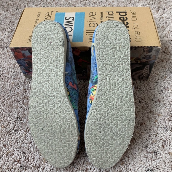 COPY - TOMS Classics in Faded Tropical Slip-on - Picture 2 of 3